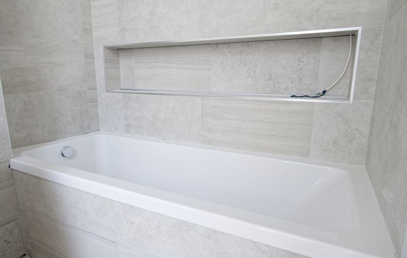 Acrylic Modern Bathtub